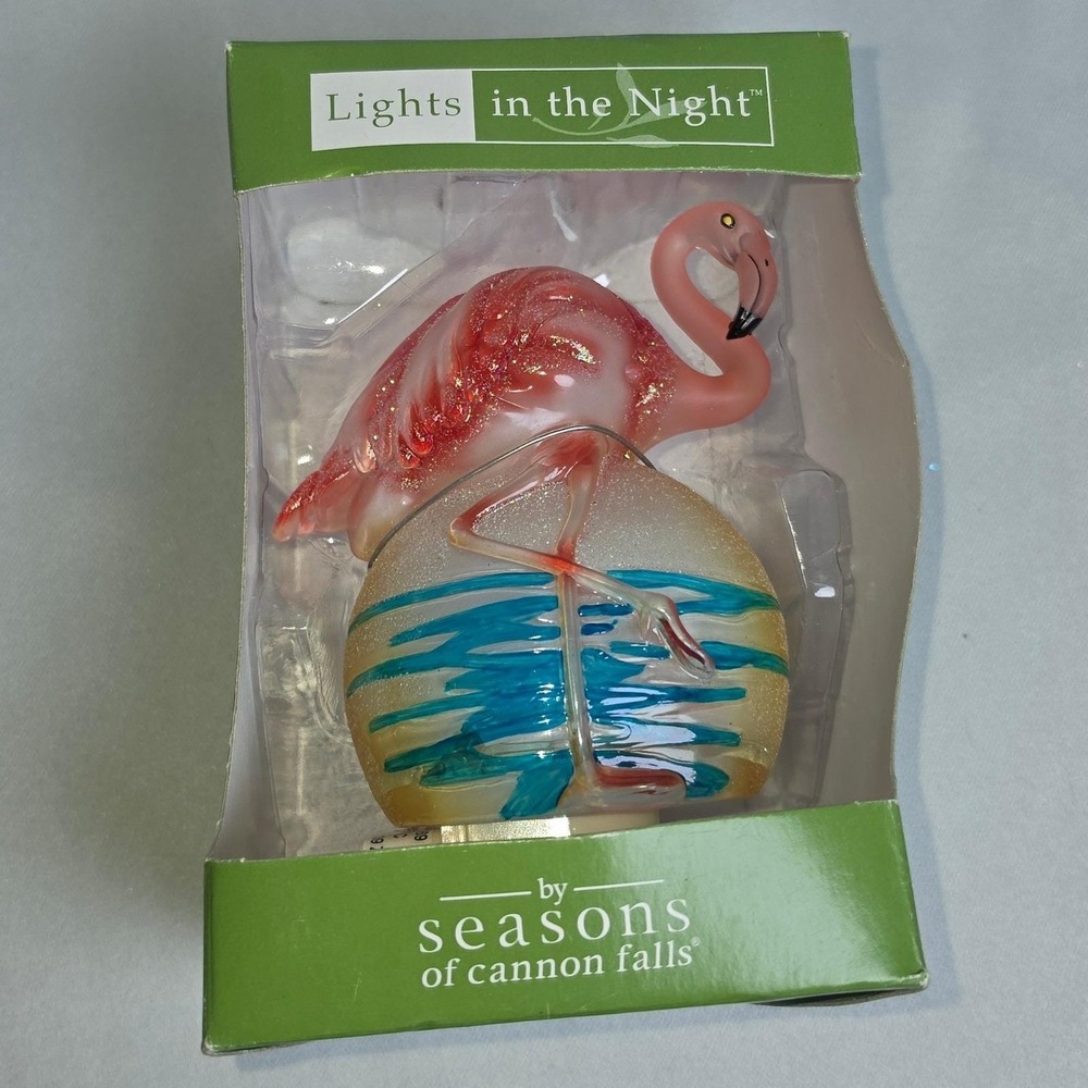 Seasons of Cannon Falls Flamingo Night Light Vintage 2000s Lights in the Night